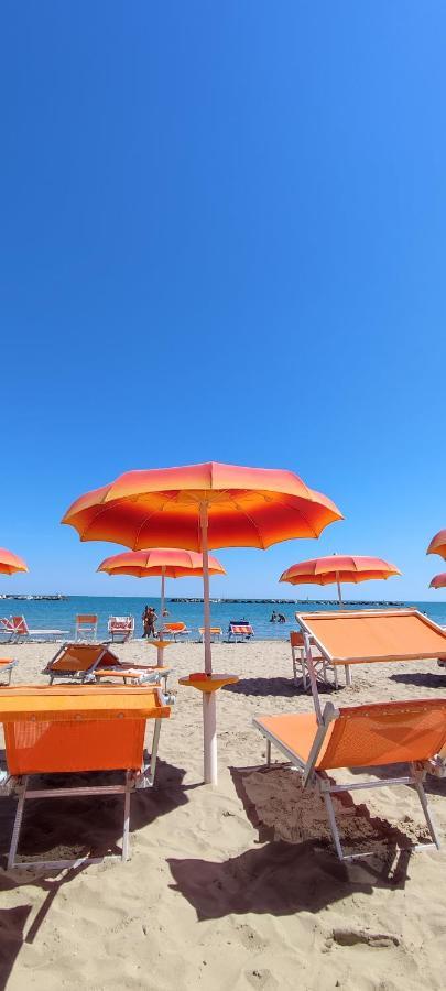 Residence Adriatico Lido Adriano Dış mekan fotoğraf