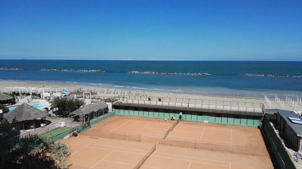 Residence Adriatico Lido Adriano Dış mekan fotoğraf