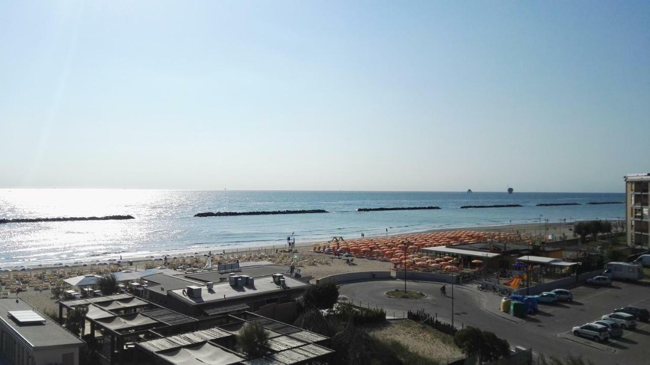Residence Adriatico Lido Adriano Dış mekan fotoğraf