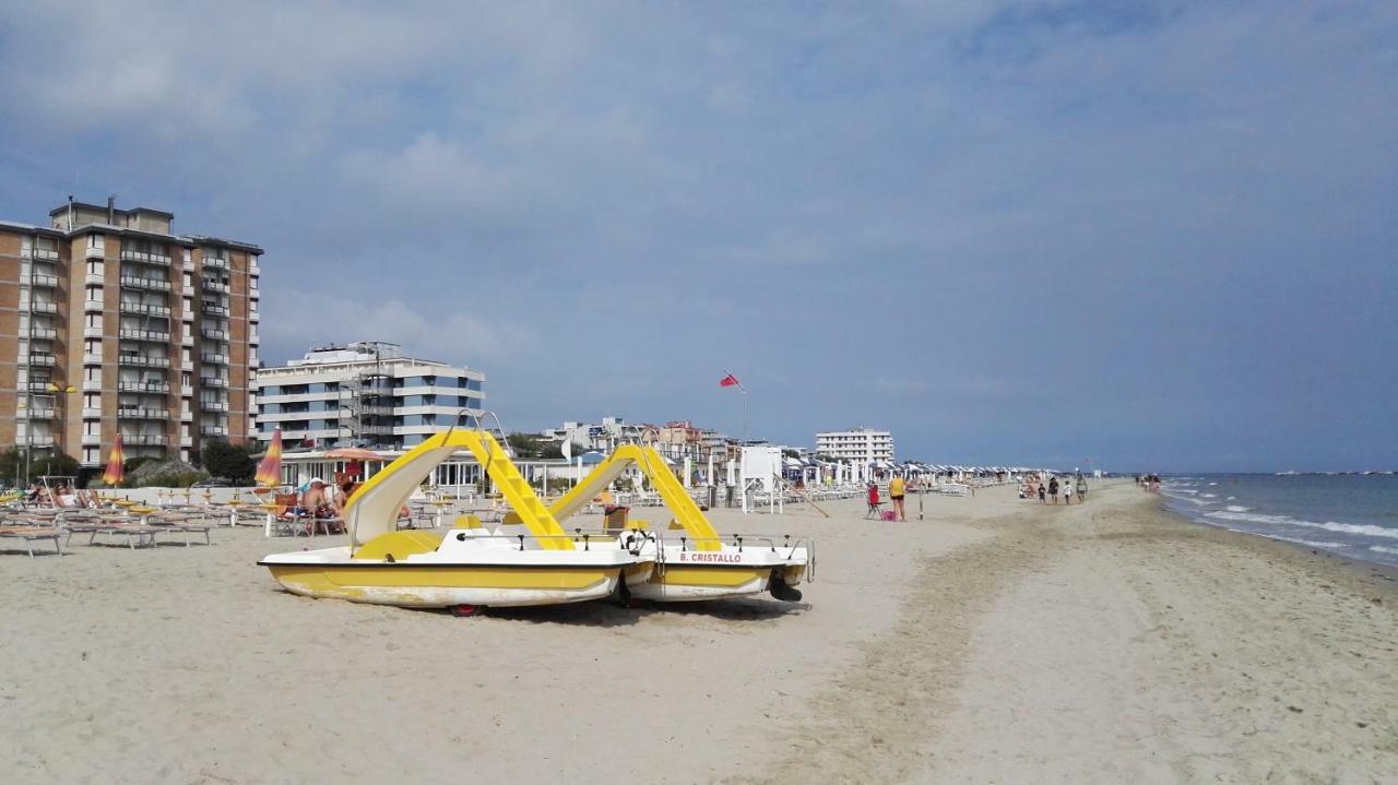 Residence Adriatico Lido Adriano Dış mekan fotoğraf